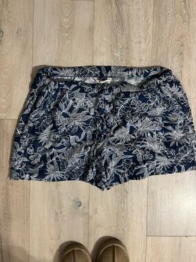 Briggs New York Navy and White Floral linen blend Drawstring Shorts size xl